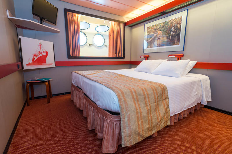 carnival cruise porthole rooms